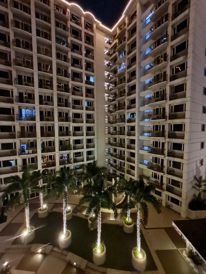 Solemare Parksuites Condominium - Condo R Us Манила Экстерьер фото