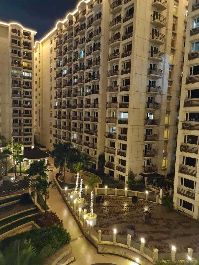 Solemare Parksuites Condominium - Condo R Us Манила Экстерьер фото