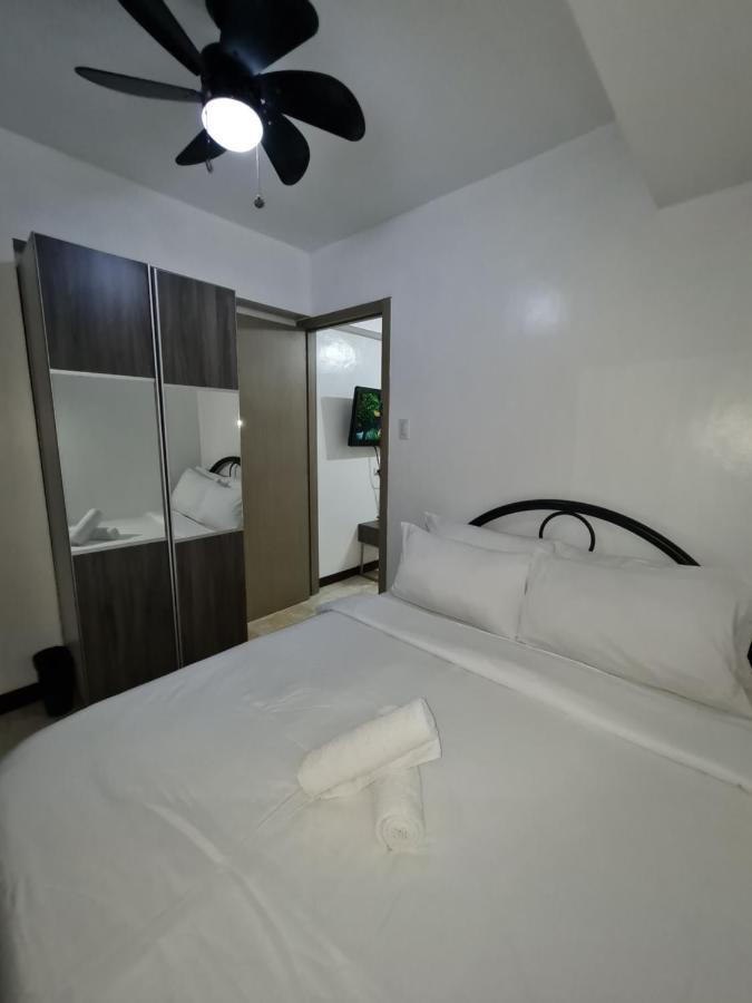 Solemare Parksuites Condominium - Condo R Us Манила Экстерьер фото