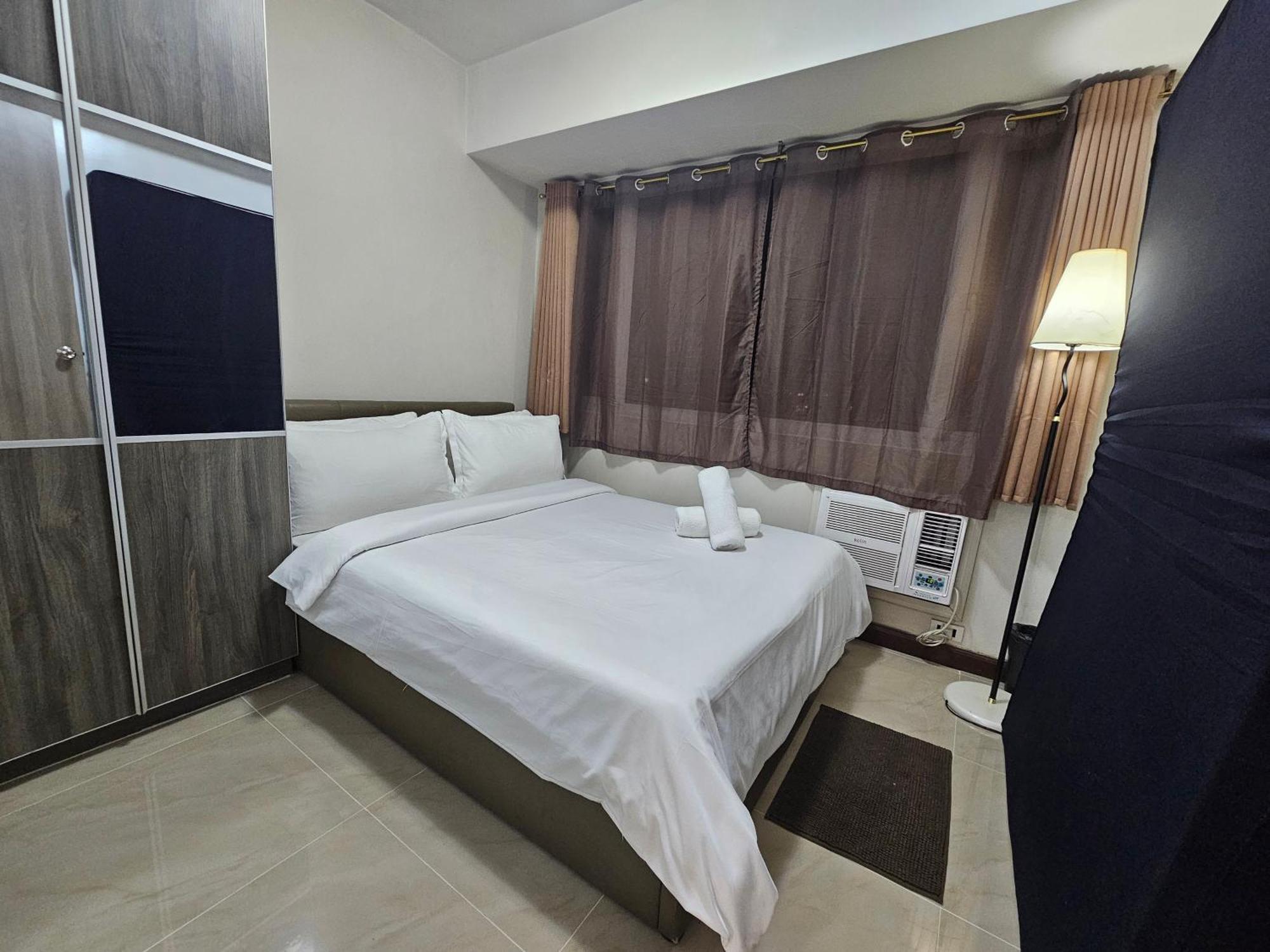 Solemare Parksuites Condominium - Condo R Us Манила Экстерьер фото