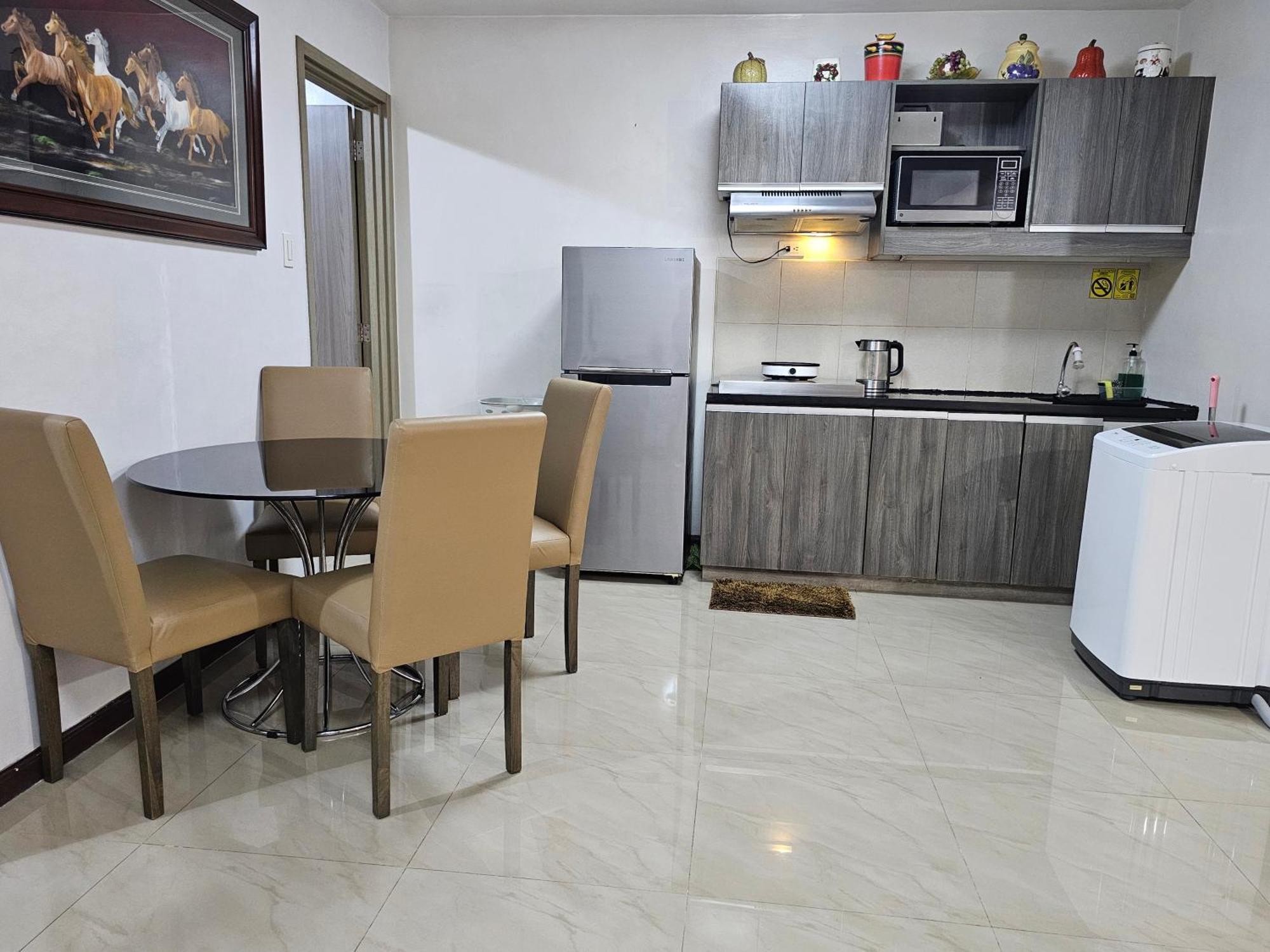 Solemare Parksuites Condominium - Condo R Us Манила Экстерьер фото
